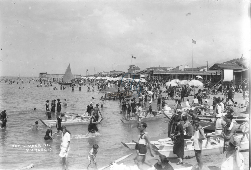 Bagni e bagnanti Viareggio Anni '30