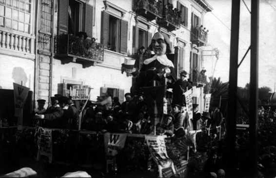 Il principe Carnevale di M. Bernardini - Carri grandi - Carnevale di Viareggio 1926