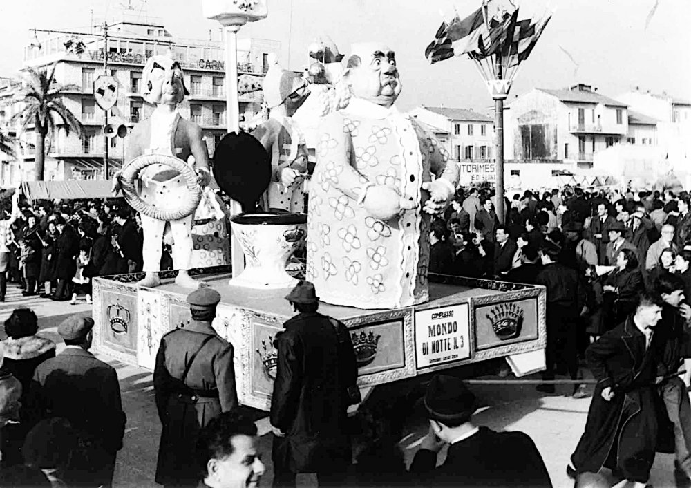 Mondo di notte n. 3 di Oreste Lazzari - Complessi mascherati - Carnevale di Viareggio 1963